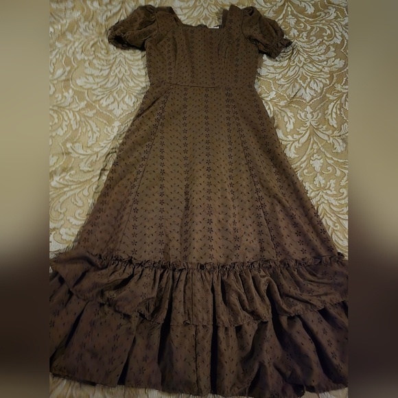 Ivy City Co Dresses & Skirts - Ivy City Co Brown Maxi Dress